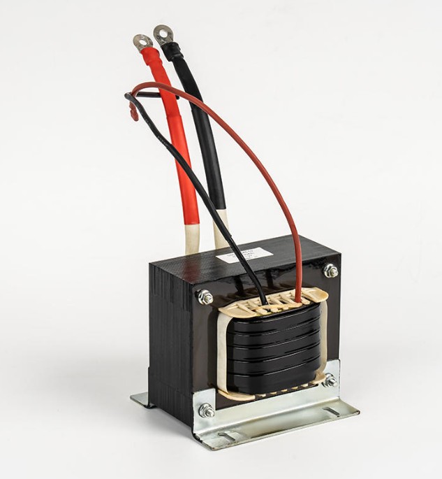 Fenomena apa yang disebabkan oleh kejenuhan inti pada Transformator Inverter?